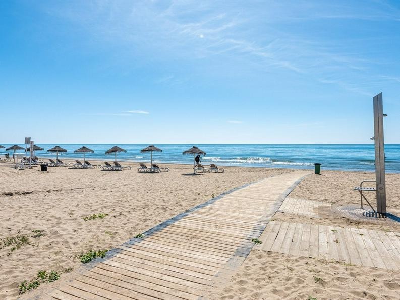 ELVIRIA — MARBELLA EAST