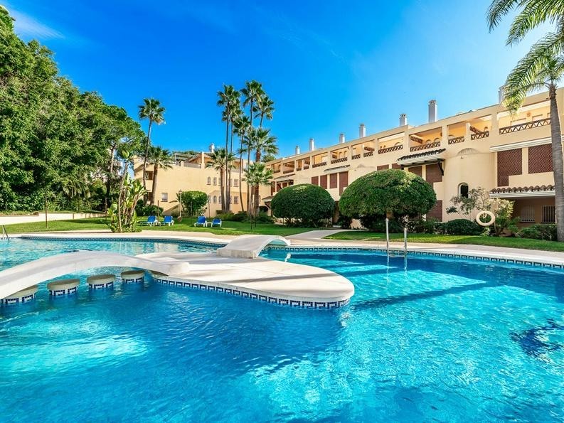 ELVIRIA — MARBELLA EAST