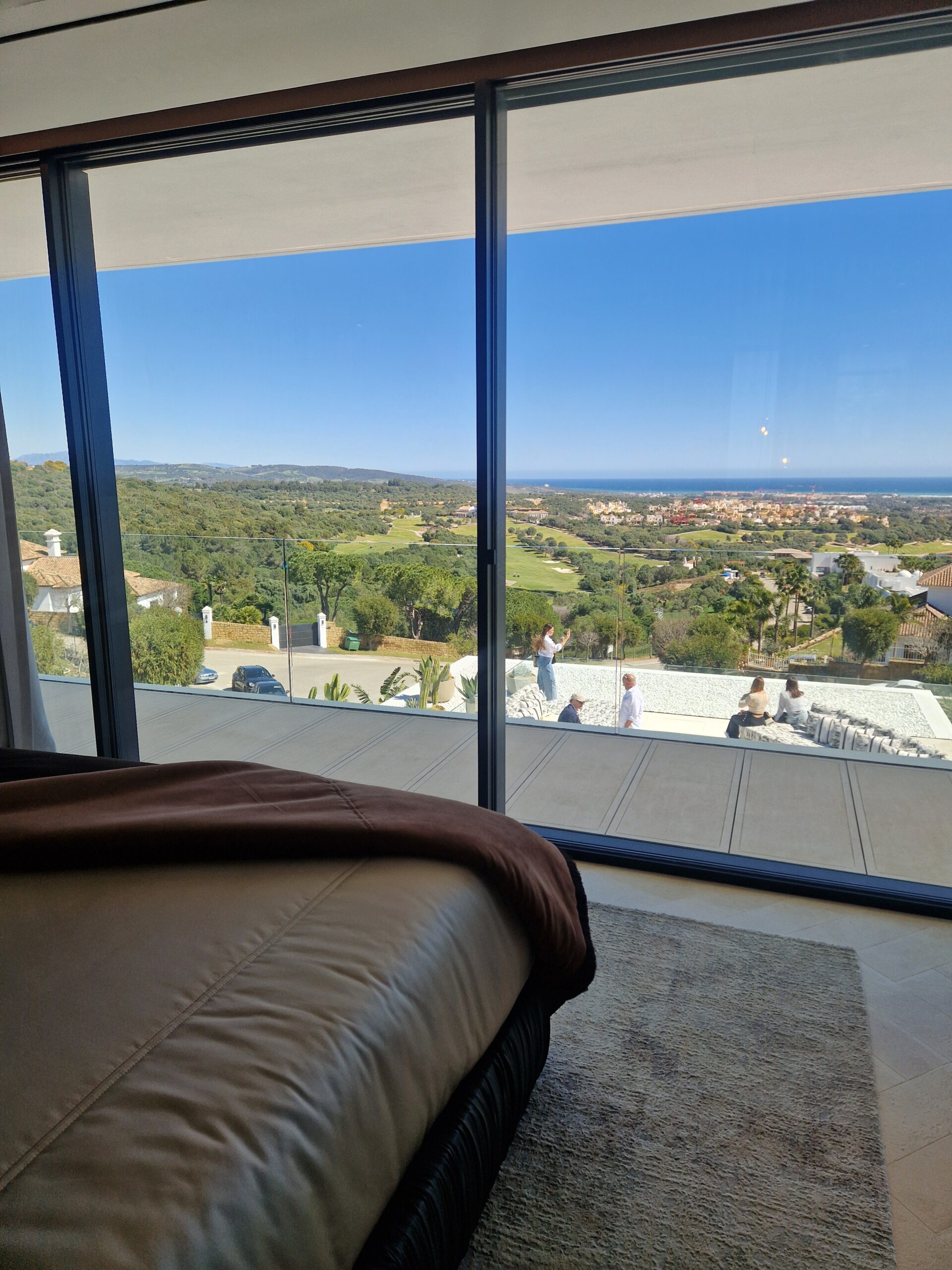 Contemporary Luxury Villa with Panoramic Golf & Sea Views in La Reserva de Sotogrande