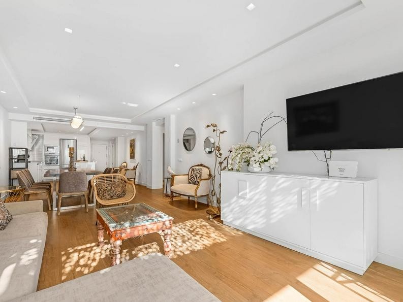 ELVIRIA — MARBELLA EAST