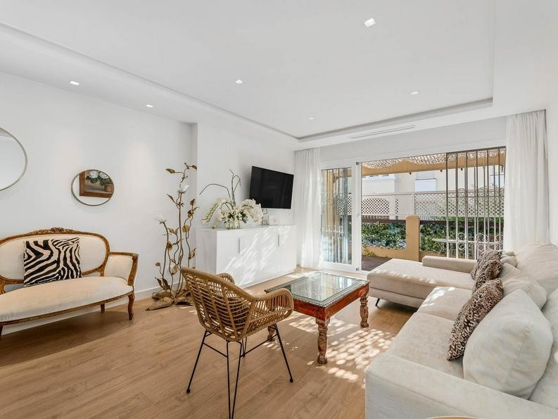 ELVIRIA — MARBELLA EAST