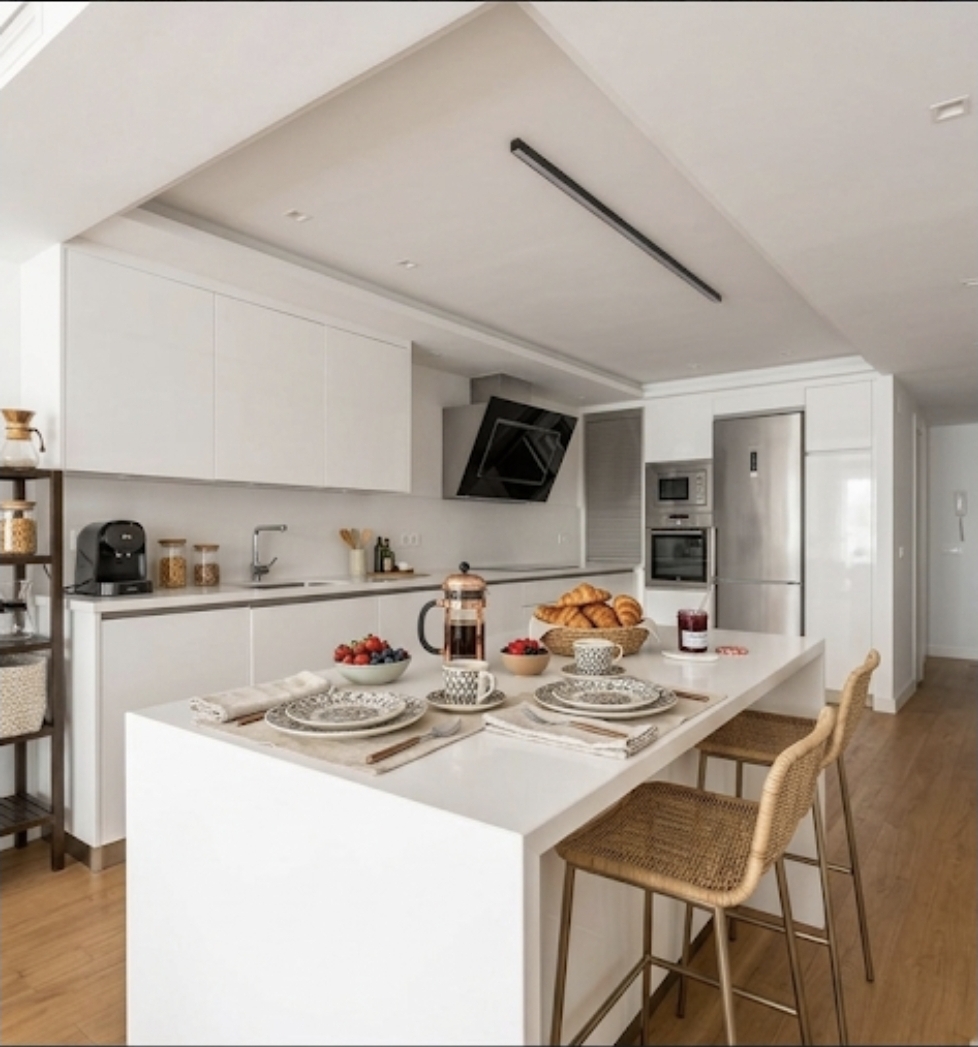 ELVIRIA — MARBELLA EAST