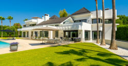 Elegante Villa junto a la playa de Guadalmina Baja